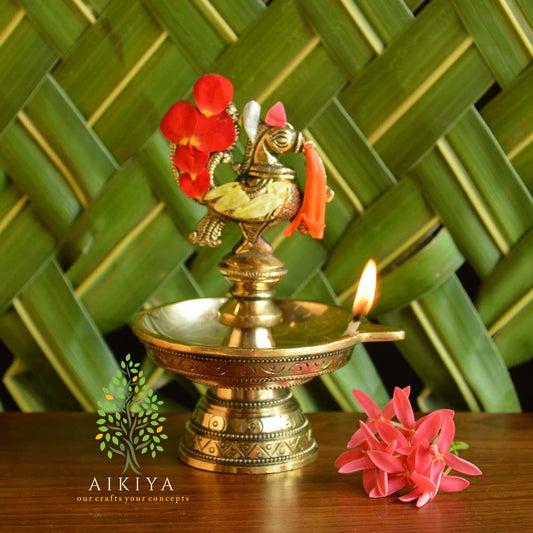 Round Peacock Lamp Single Theeri