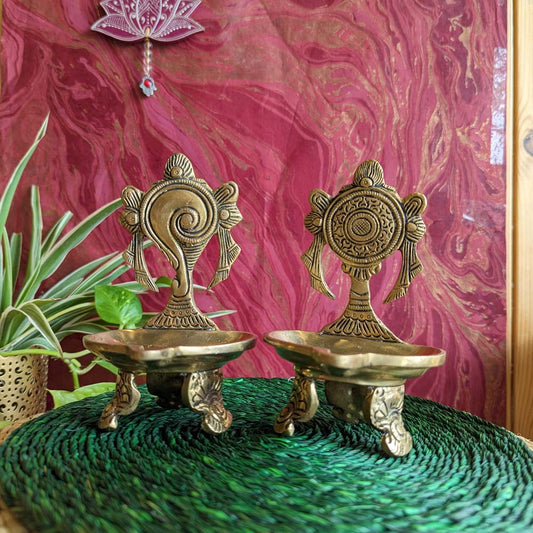 Shanku And Chakram Lamp Set