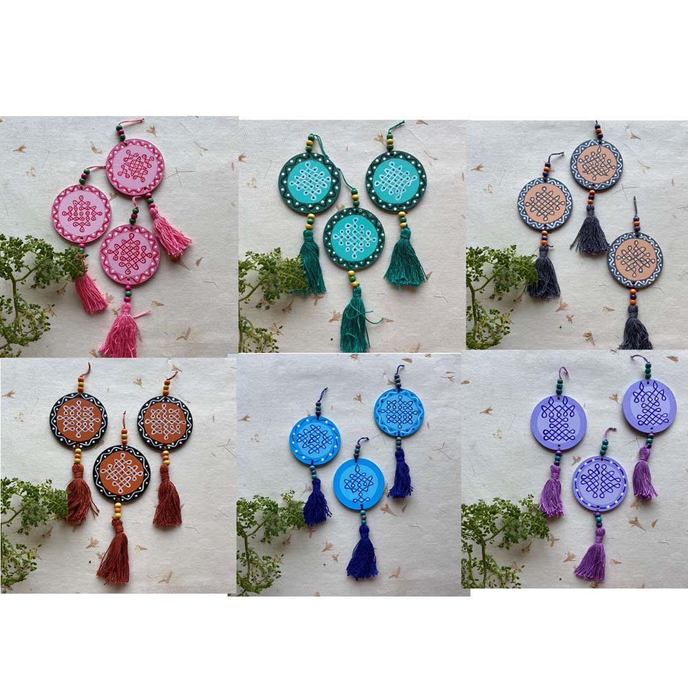 Wall Hanging Round Shape Kollam Tassels Set Of 18